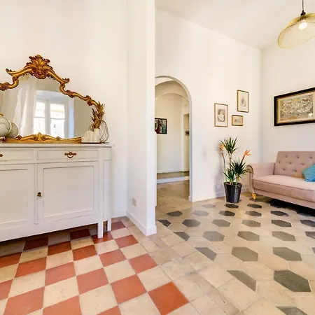 Appartement Lovely Renovated Flat/4Guests/Exclusive Location!