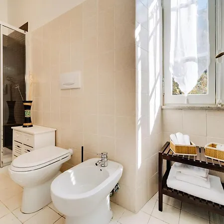 Lovely Renovated Flat/4Guests/Exclusive Location! *